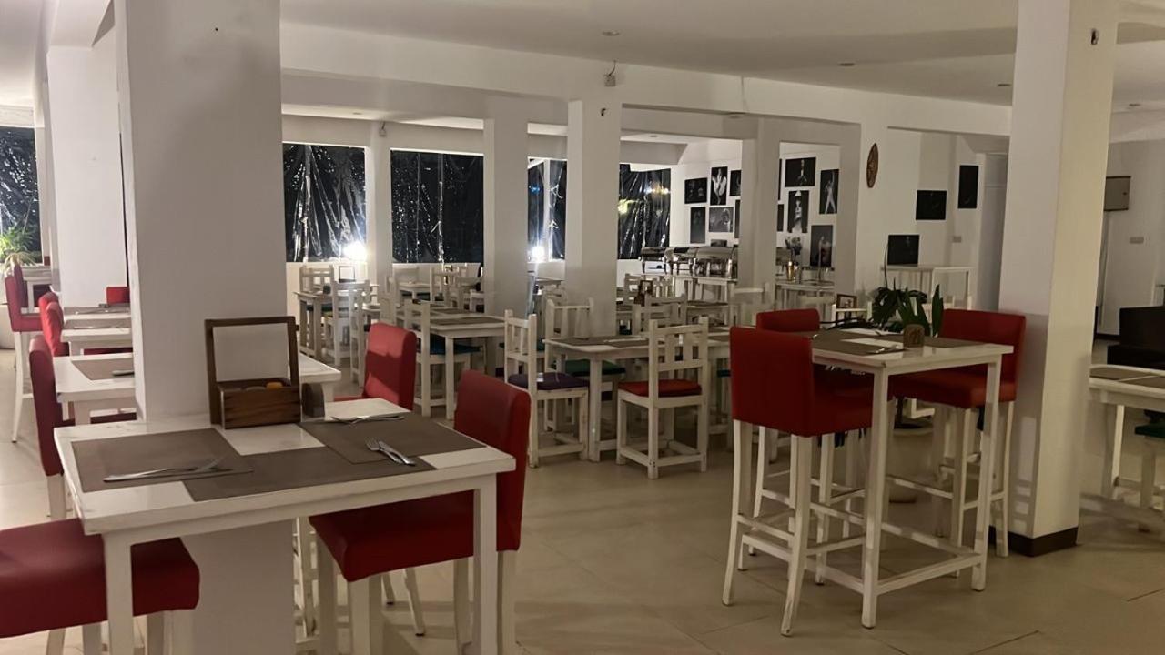 Sunseabar Beach Hotel Kendwa Eksteriør billede